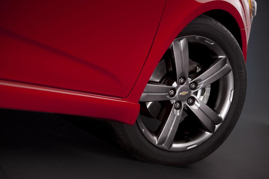  Chevrolet Sonic RS 2013 года  (фото 48 из 55)